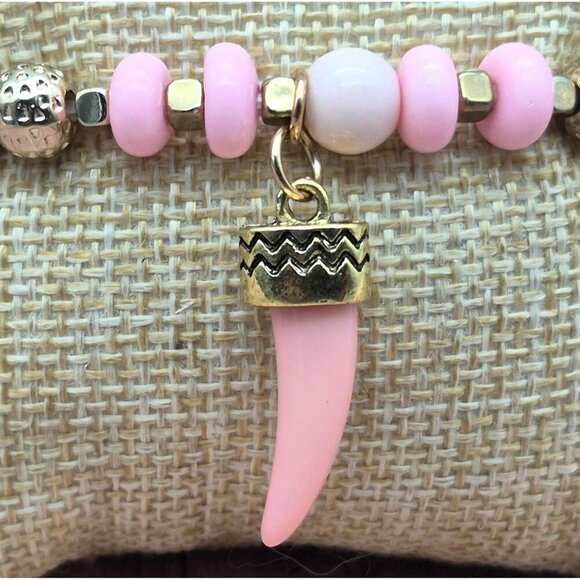 Lot of 2 Artisan Made Gold Tone & Pink Beaded Stretch Bracelet Shark Tooth Charm - Picture 5 of 9